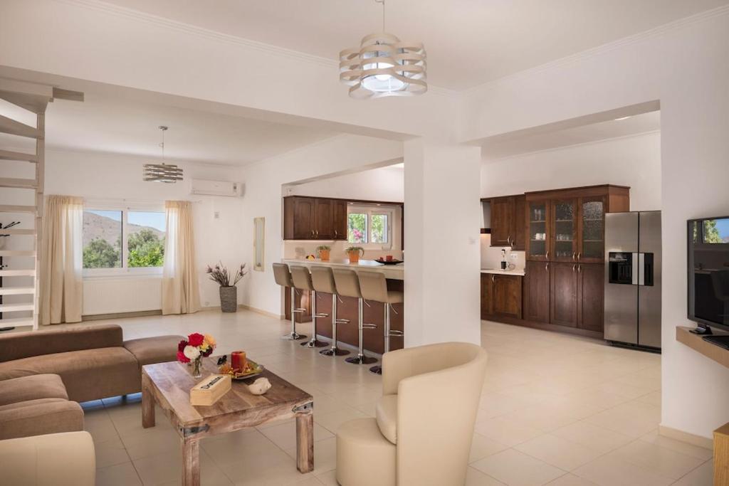 Villa Almyros 5 Bedroom Luxurious Villa Close To The Beach Georgioupoli Exterior photo