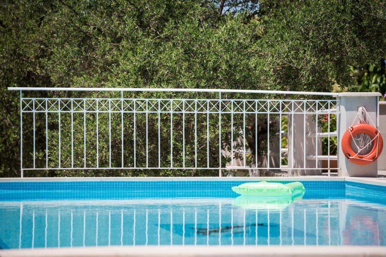 Villa Almyros 5 Bedroom Luxurious Villa Close To The Beach Georgioupoli Exterior photo
